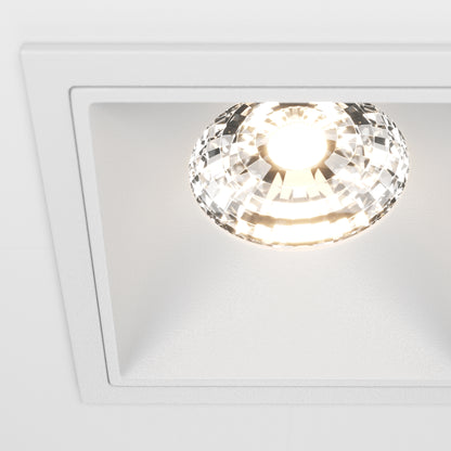 Maytoni DL043-01-15W3K-SQ-W